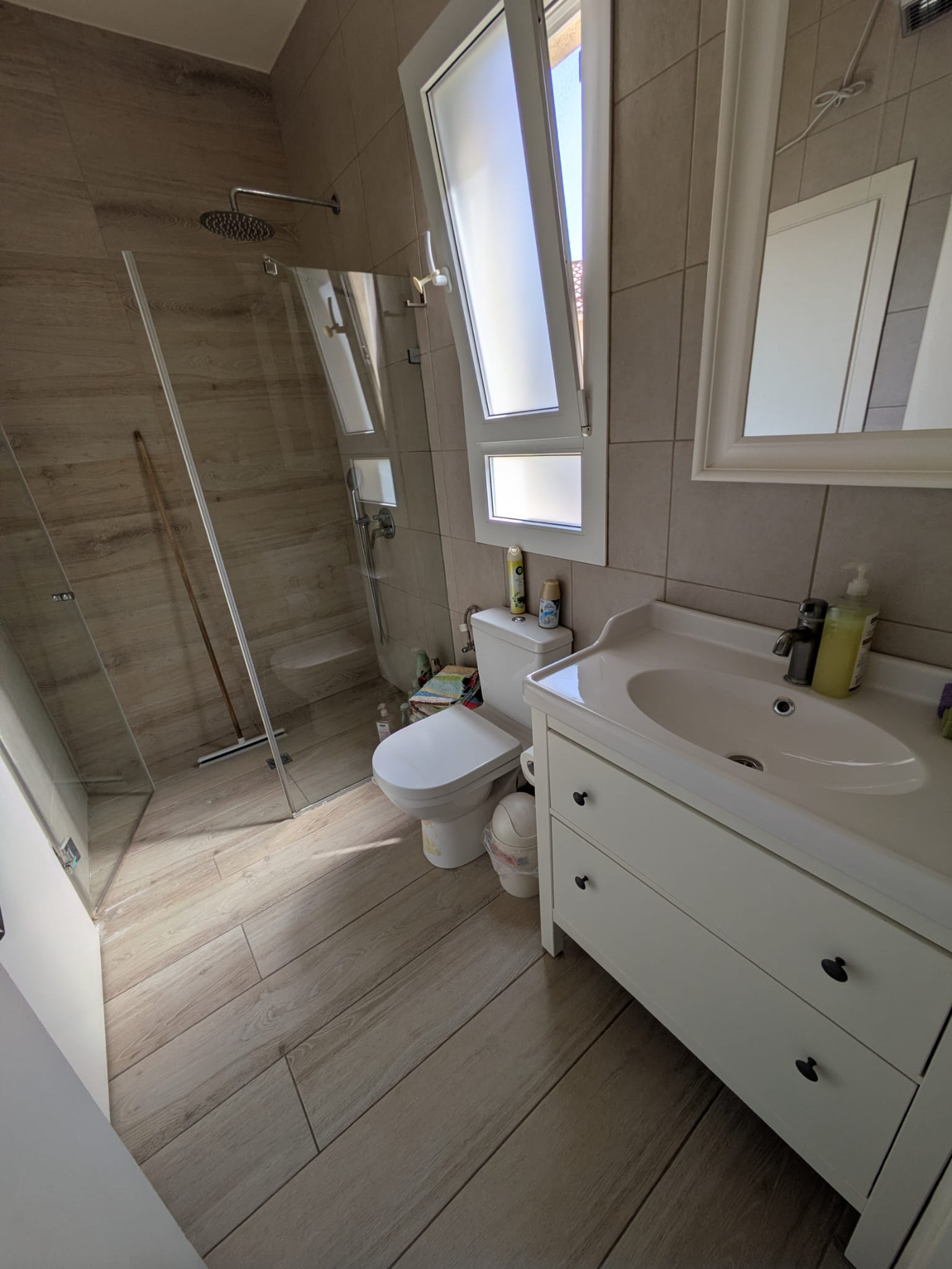 Upstairs Bathroom